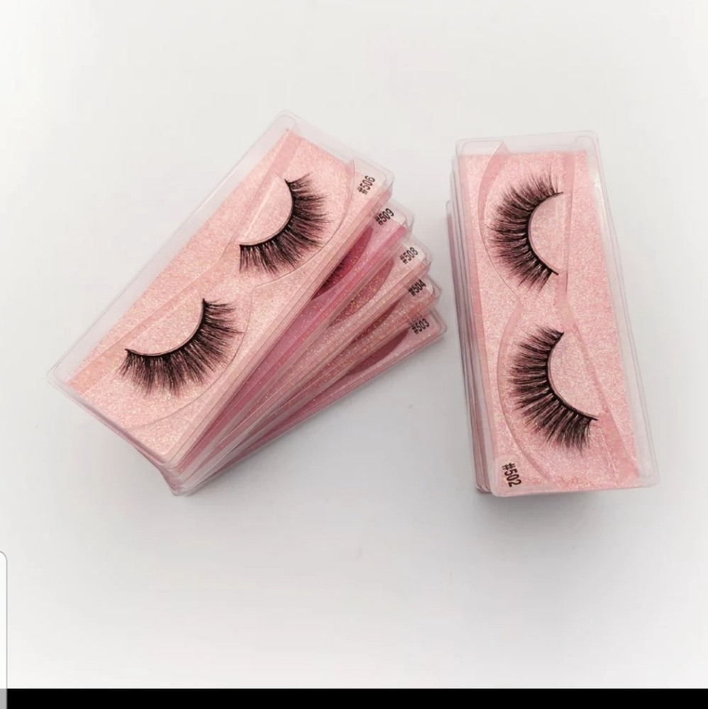 Eye lashes